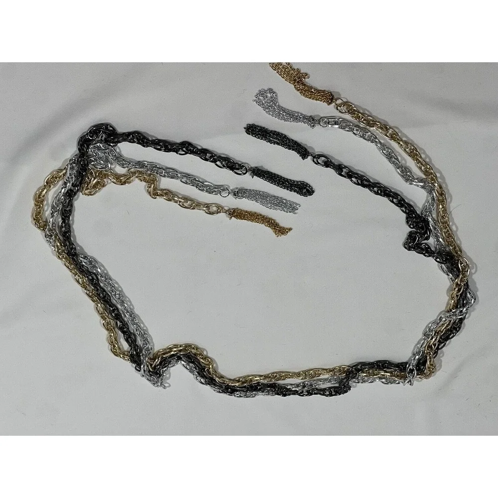 The Unbranded Brand triple chain